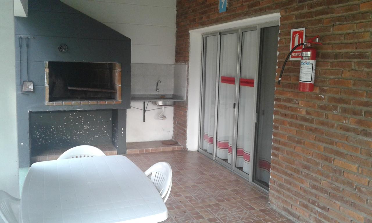 Brisas Del Rio Apart Hotel Termas del Daymán Exterior foto