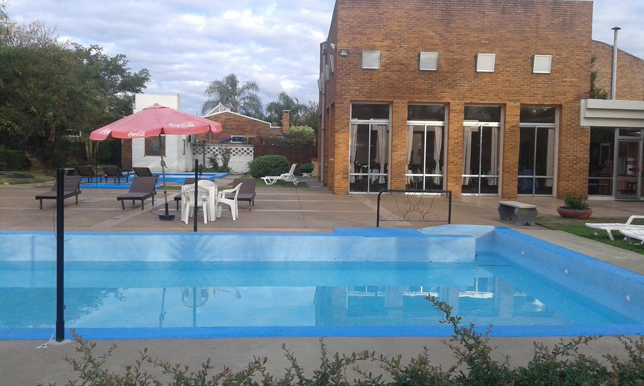 Brisas Del Rio Apart Hotel Termas del Daymán Exterior foto